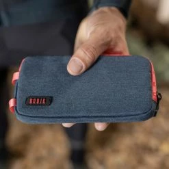 Housse De Portable Gobik Essential 2023 24 Housse De Portable Gobik Essential 2023 -Kalkhoff Vélos Boutique funda movil essential inkwellgobik 3 700x700 1