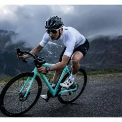 Casque Kask Sintesi WG11 Gris 2023 15 Casque Kask Sintesi WG11 Gris 2023 -Kalkhoff Vélos Boutique illustration sintesi 1 700x700 1